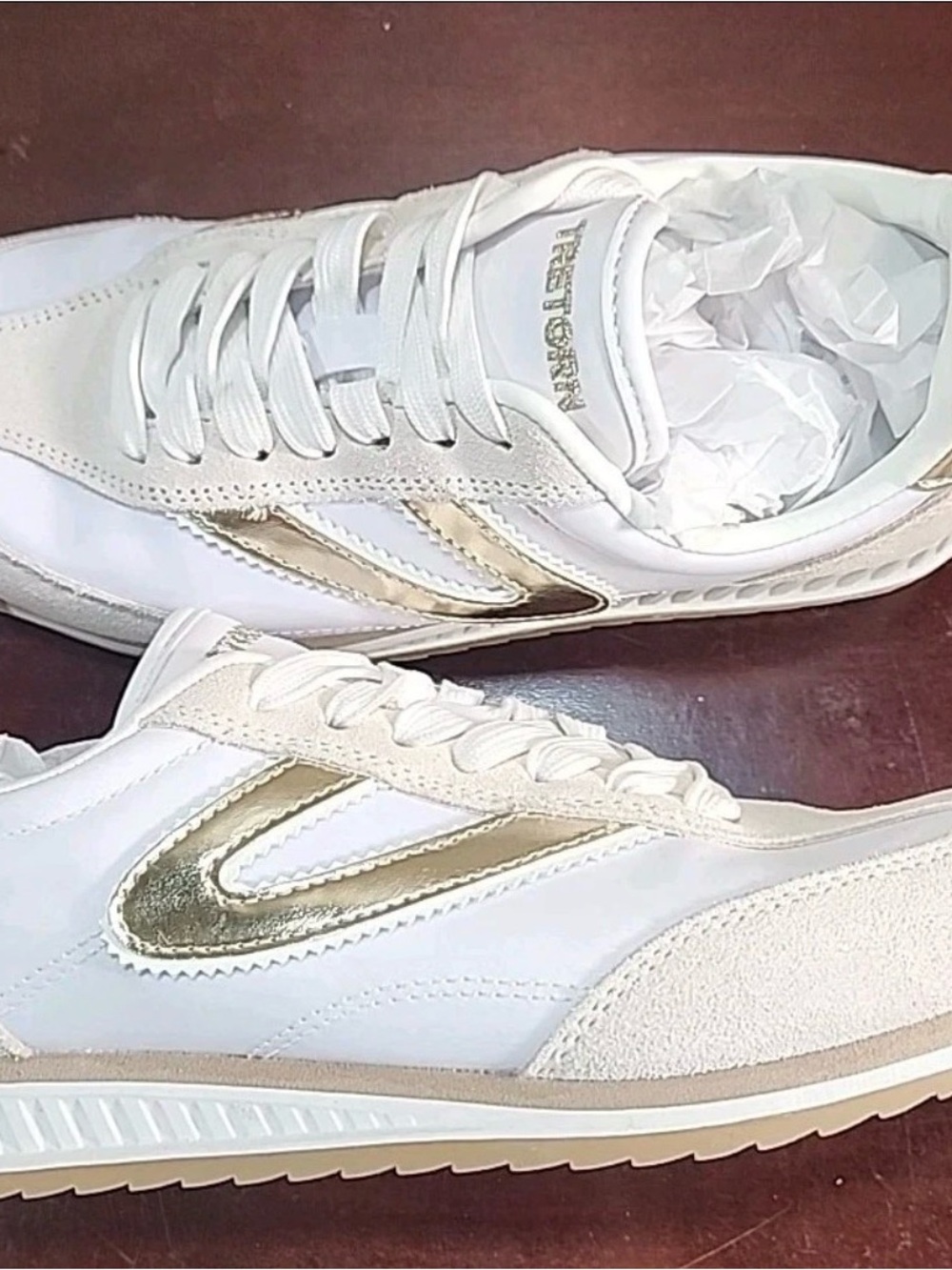 Tretorn Kristine Elite G Women’s Sneakers Shoes White Champagne Gold - Picture 2 of 7